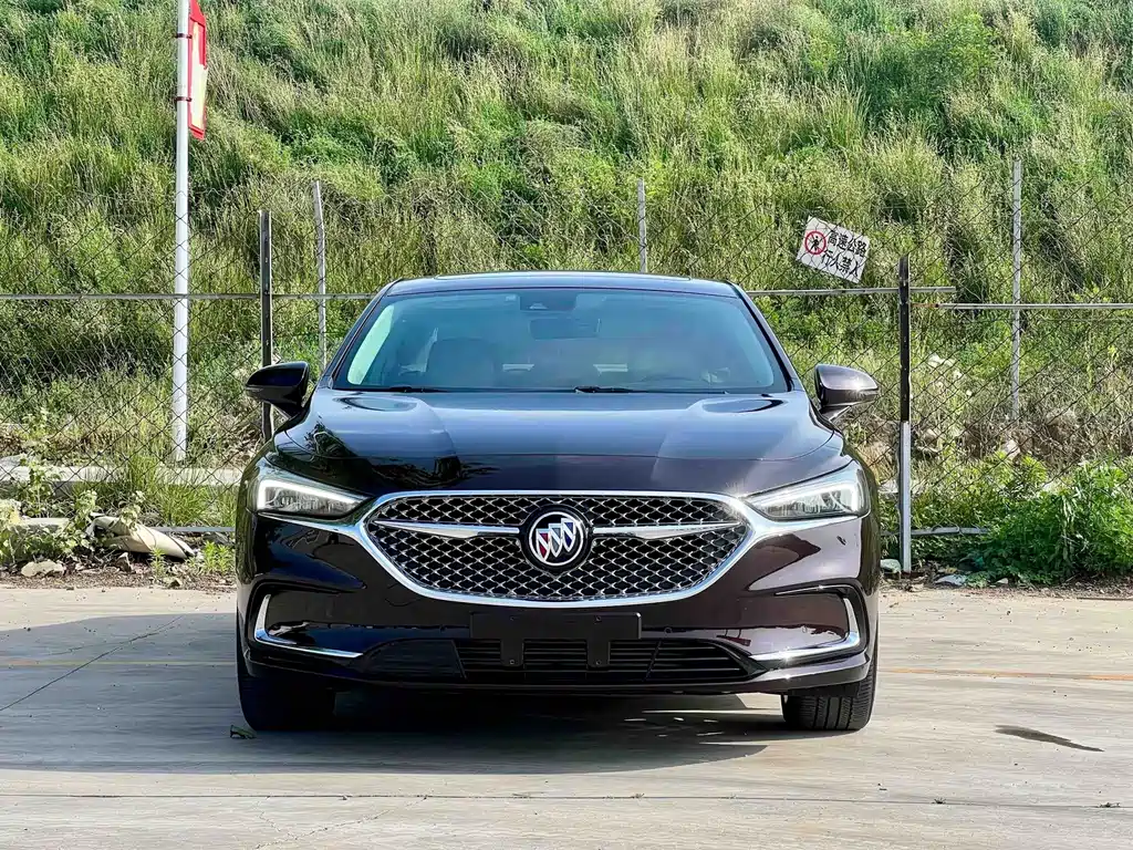 Buick LaCrosse 2022 — фото 2