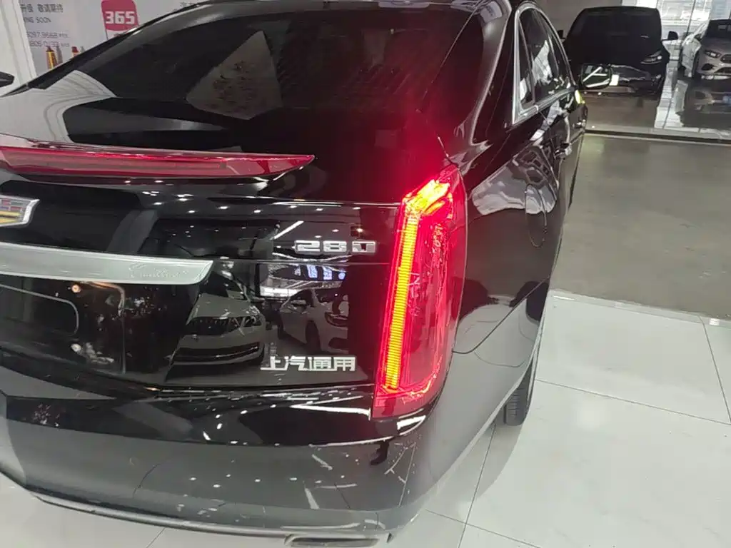 Cadillac XTS 2016 — фото 8