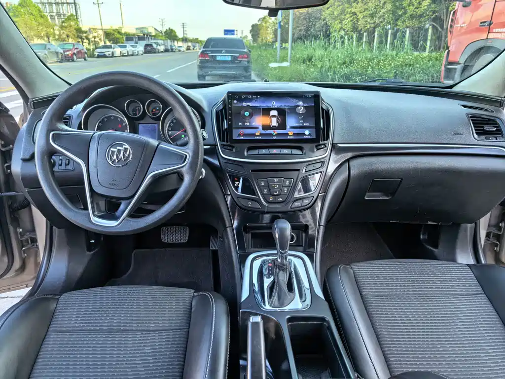 Buick Regal 2015 — фото 15