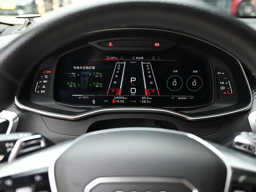 Audi RS 6 2021 — фото 10
