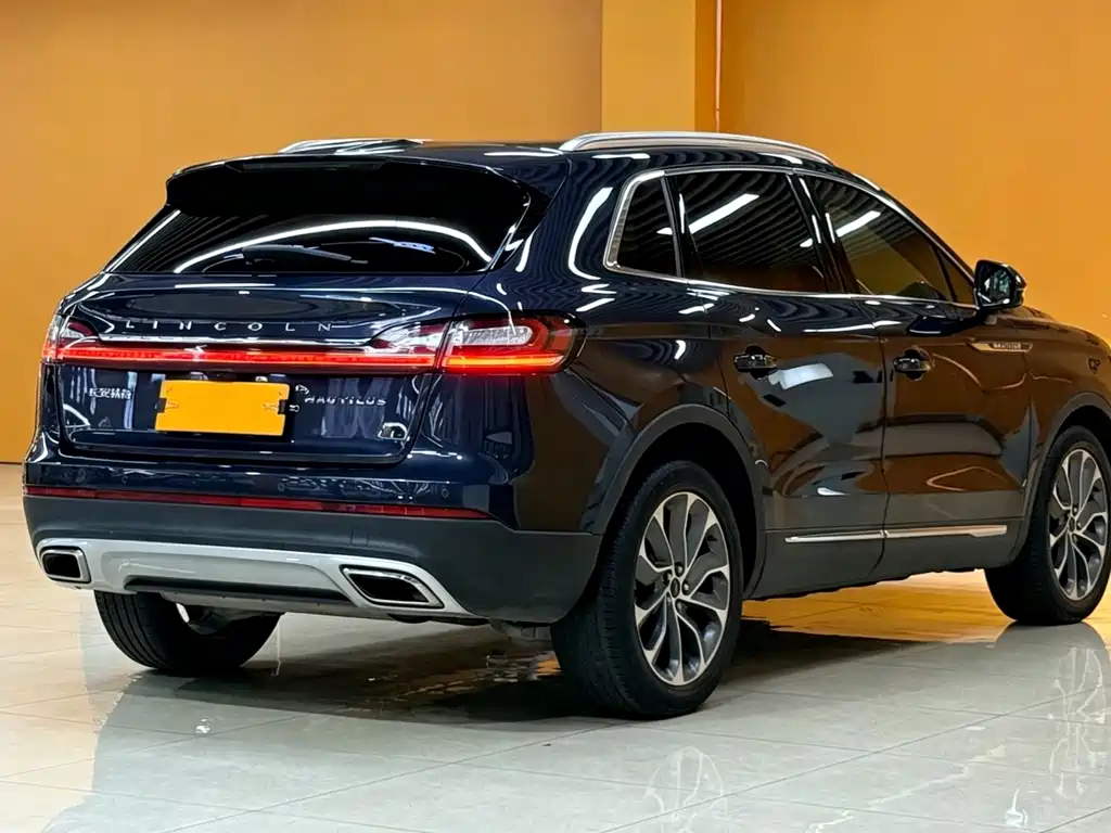 Lincoln Nautilus 2022