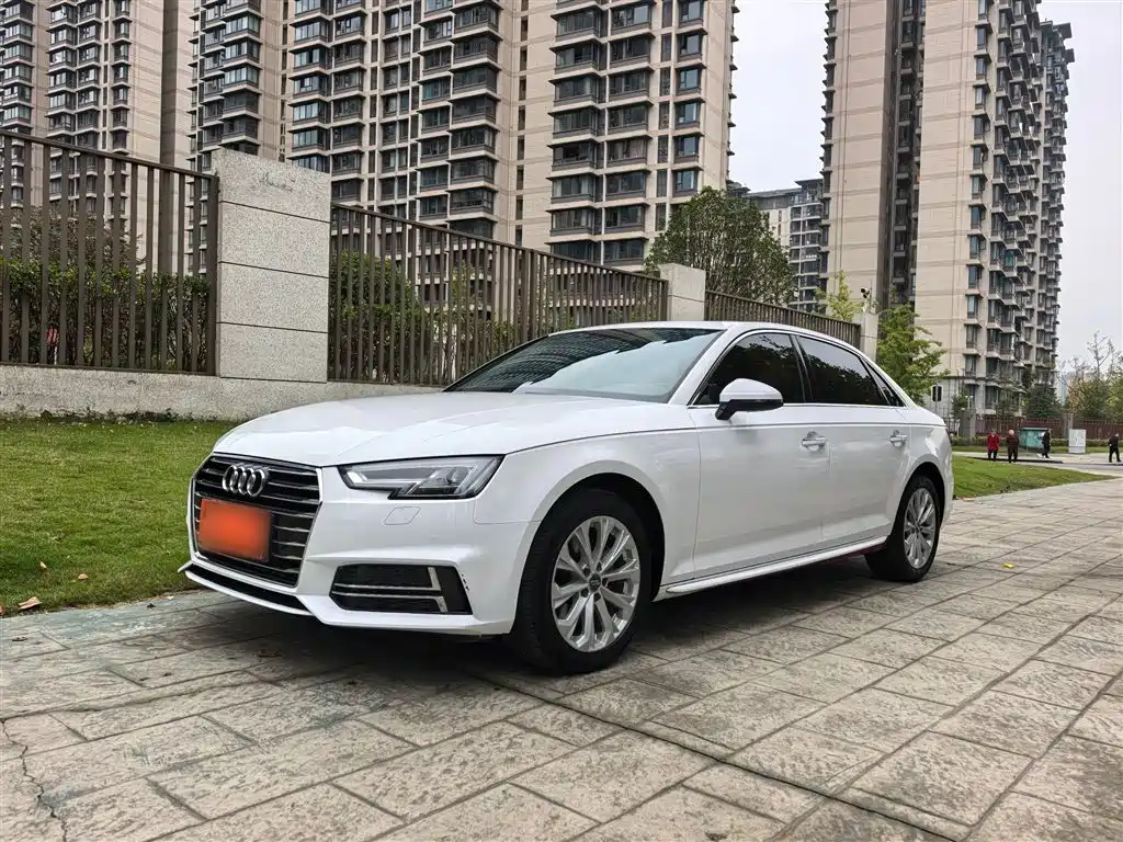 Audi A4L 2019 — фото 2