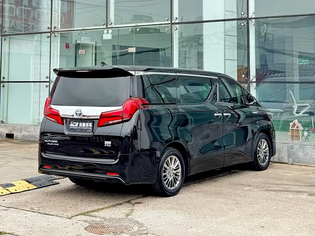 Toyota Alphard 2021 — фото 4