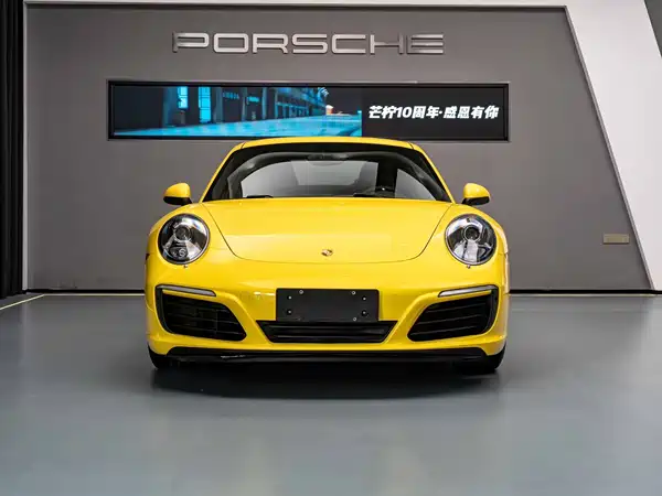 Porsche 911 2016