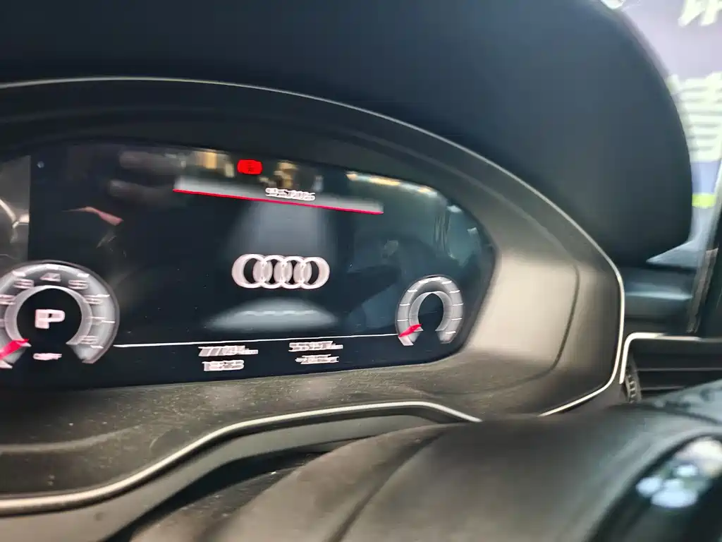 Audi A4L 2021 — фото 3