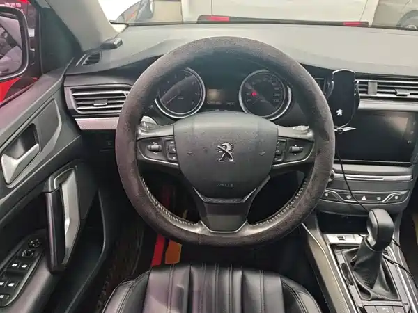 Peugeot 408 2019