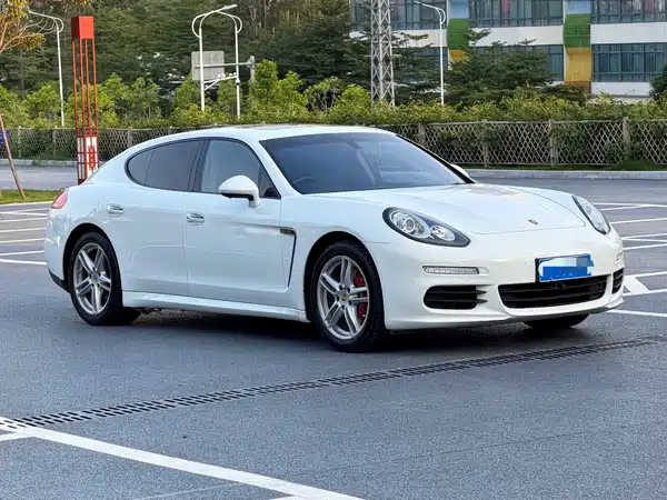 Porsche Panamera 2016