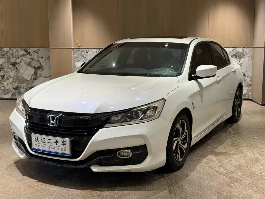 Honda Accord 2016 — фото 1