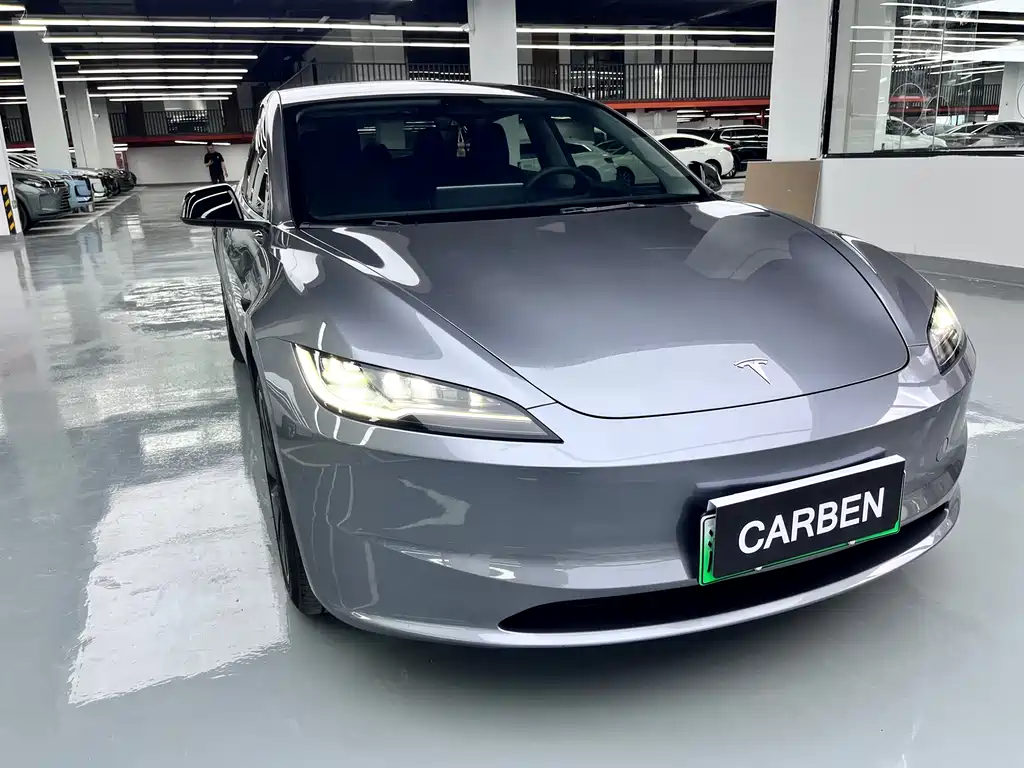 Tesla Model 3 2025