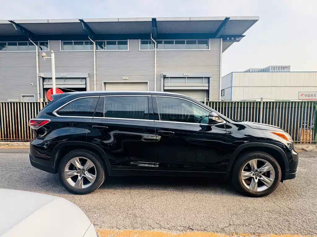 Toyota Highlander 2018