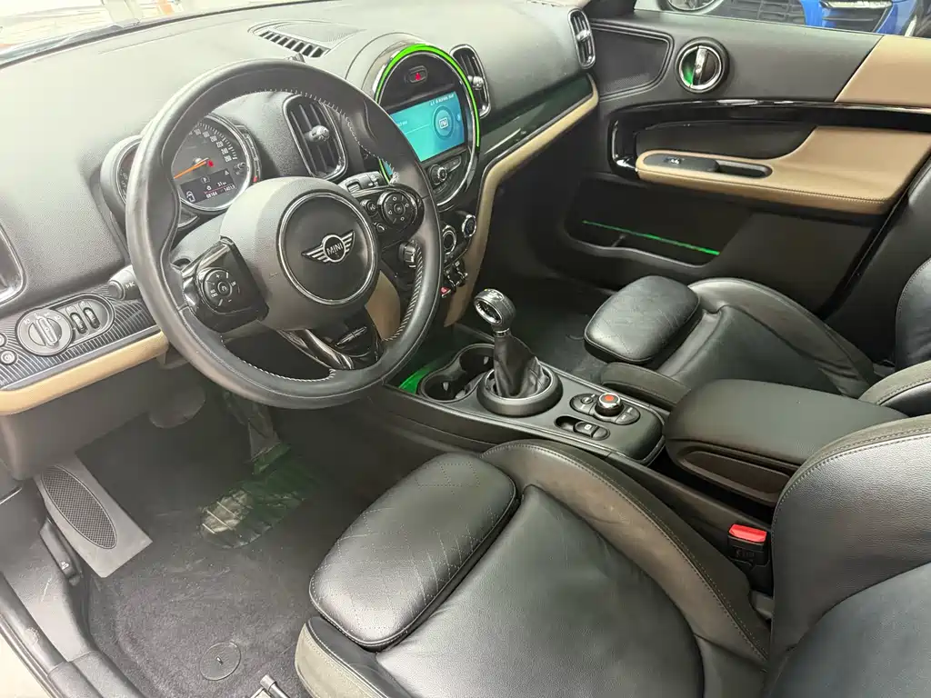 MINI Countryman 2019 — фото 12