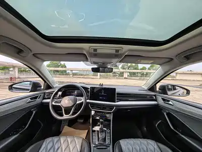Volkswagen Sagitar 2023