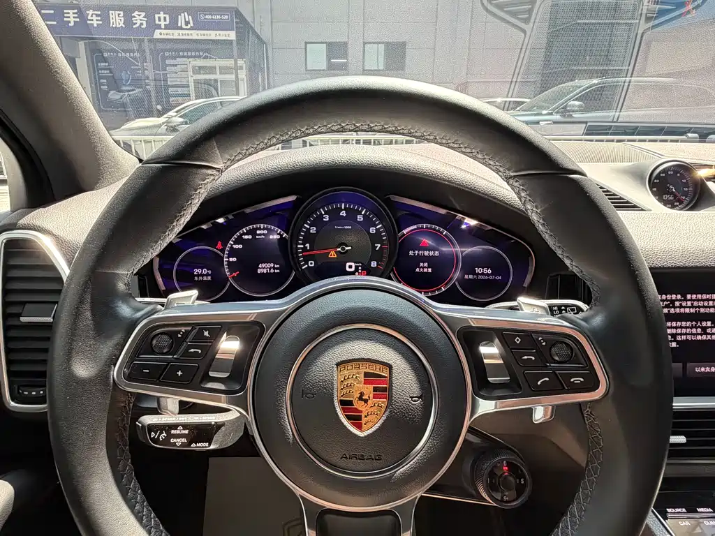 Porsche Cayenne 2023 — фото 16