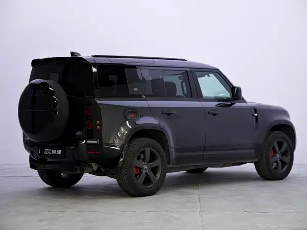 Land Rover Defender 2022
