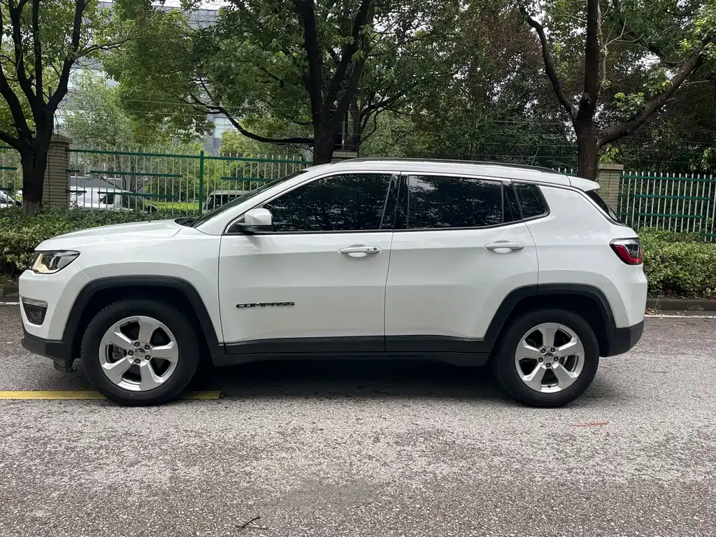 Jeep Compass 2019 — фото 3