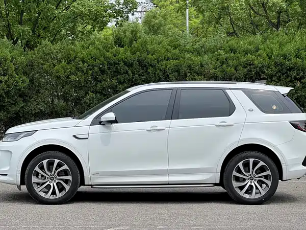 Land Rover Discovery Sport 2021