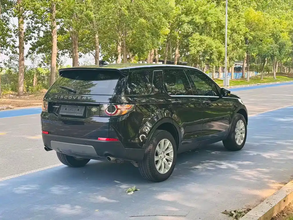 Land Rover Discovery Sport 2018 — фото 17