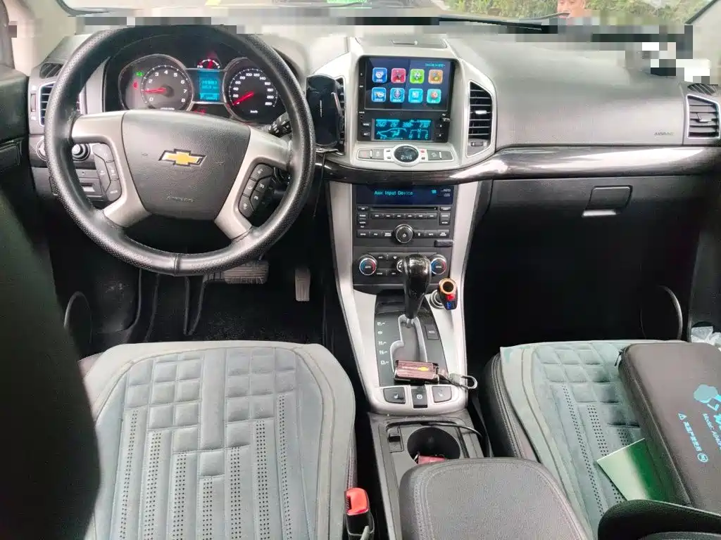 Chevrolet Captiva 2017 — фото 10