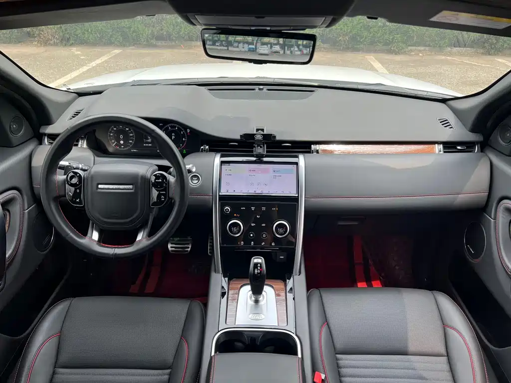 Land Rover Discovery Sport 2021 — фото 13