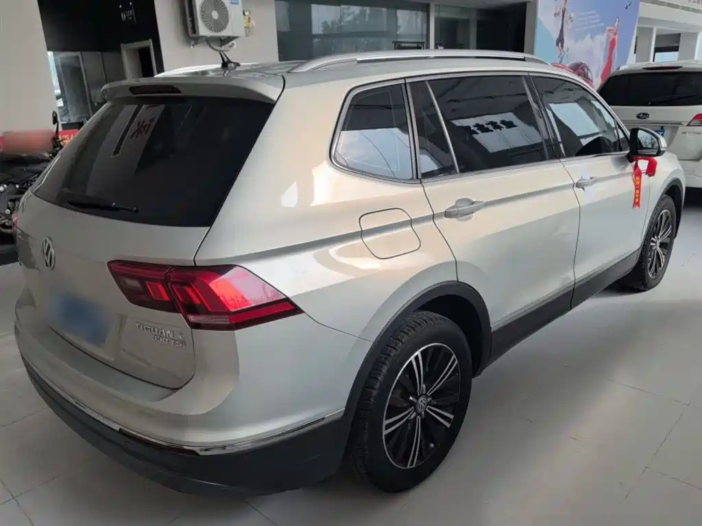 Volkswagen Tiguan L 2019 — фото 7
