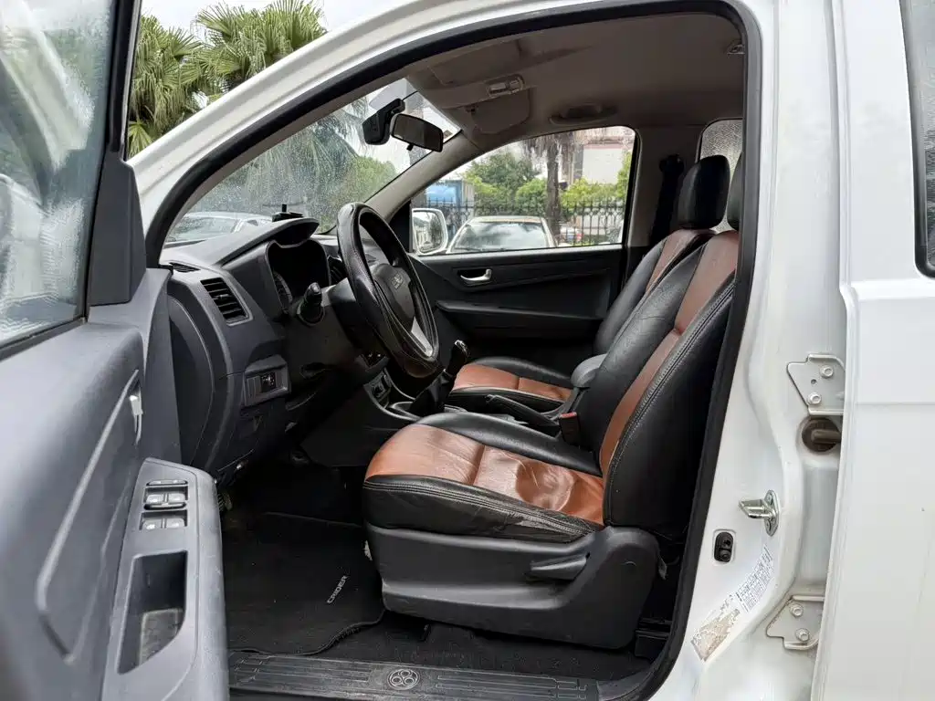 Isuzu RE-MAX Ruimai 2016