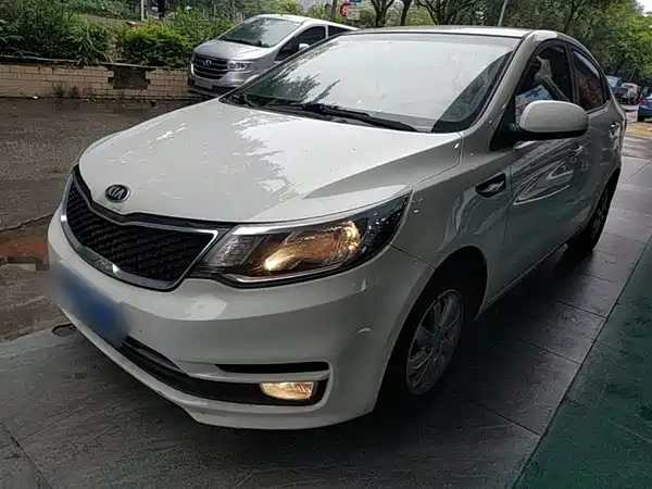Kia K2 2015
