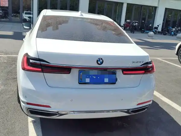 BMW 7 Series 2021