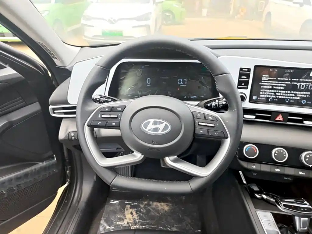 Hyundai Elantra 2026 — фото 11