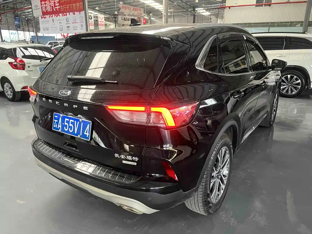 Ford Escape 2023 — фото 10
