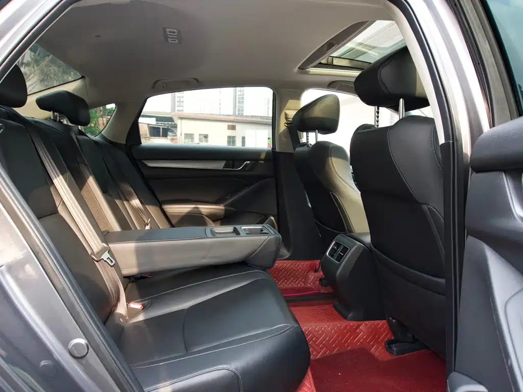 Honda Accord 2020 — фото 14