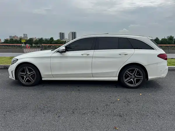Mercedes-Benz C-Class 2019