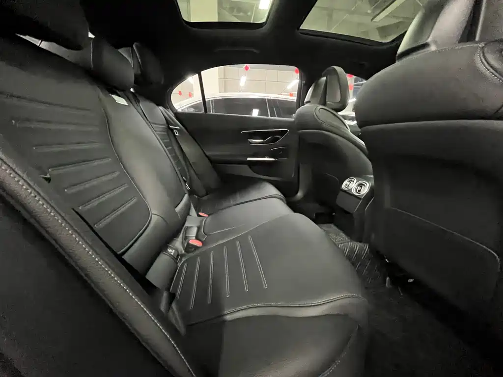 Mercedes-Benz C-Class 2022 — фото 15