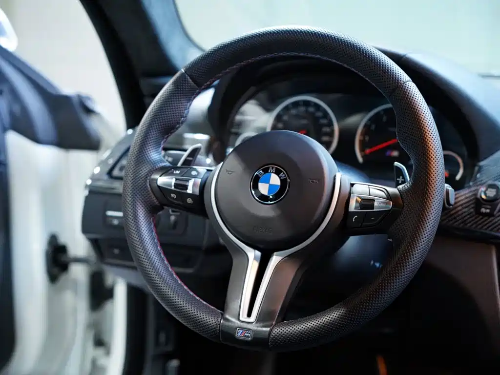 BMW M6 2015 — фото 38