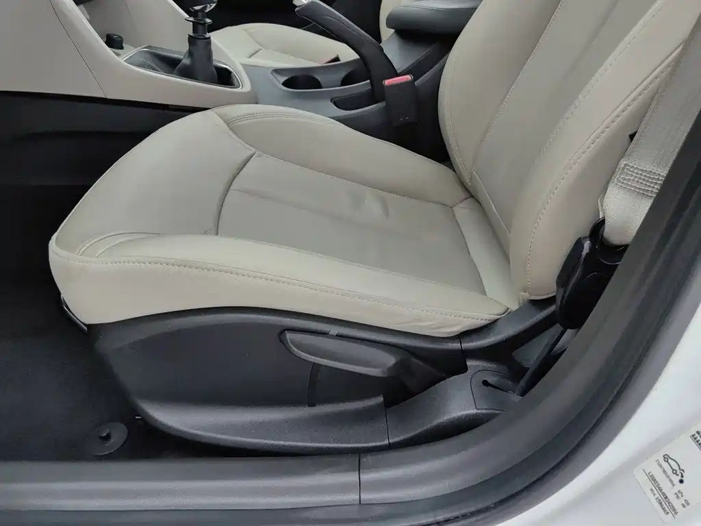 Buick Excelle GT 2019 — фото 20