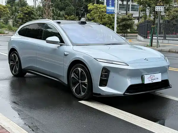 NIO ET5T 2025