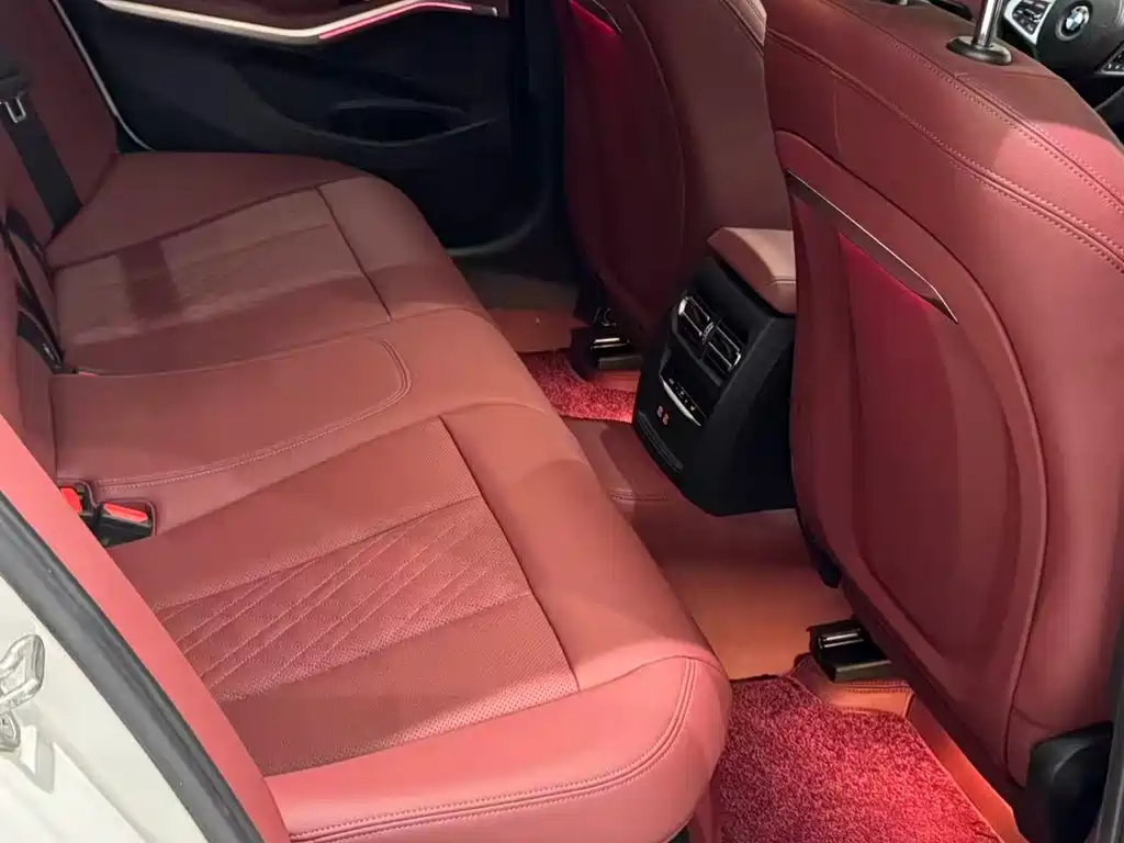 BMW 3 Series 2023