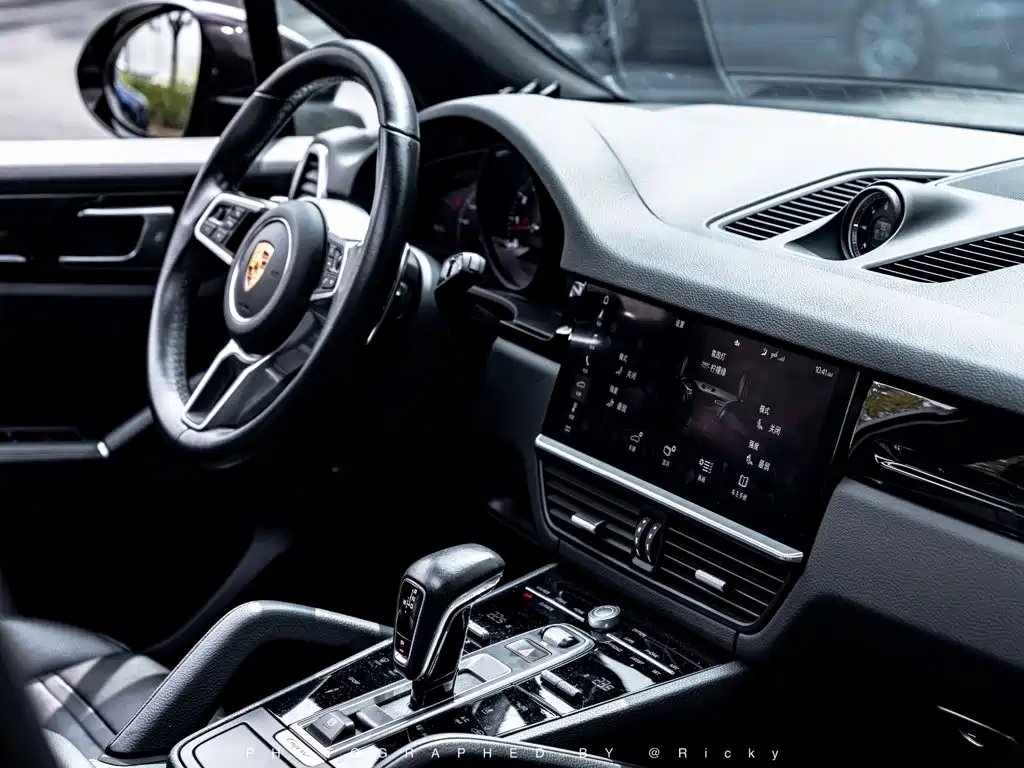 Porsche Cayenne 2021 — фото 5