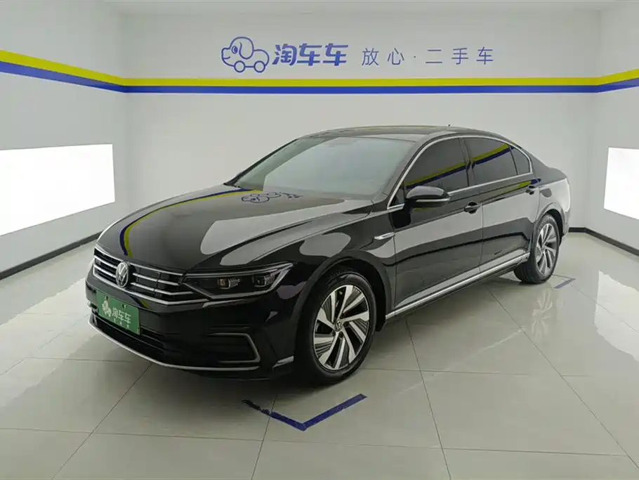Volkswagen Magotan GTE PHEV 2023 — фото 1