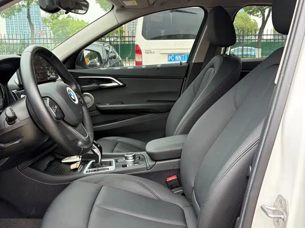 BMW 1 Series 2022