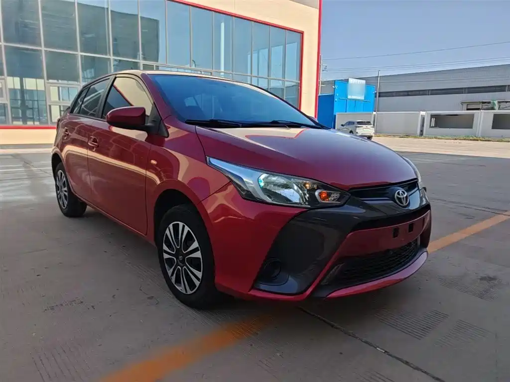 Toyota Yaris L 2020 — фото 4