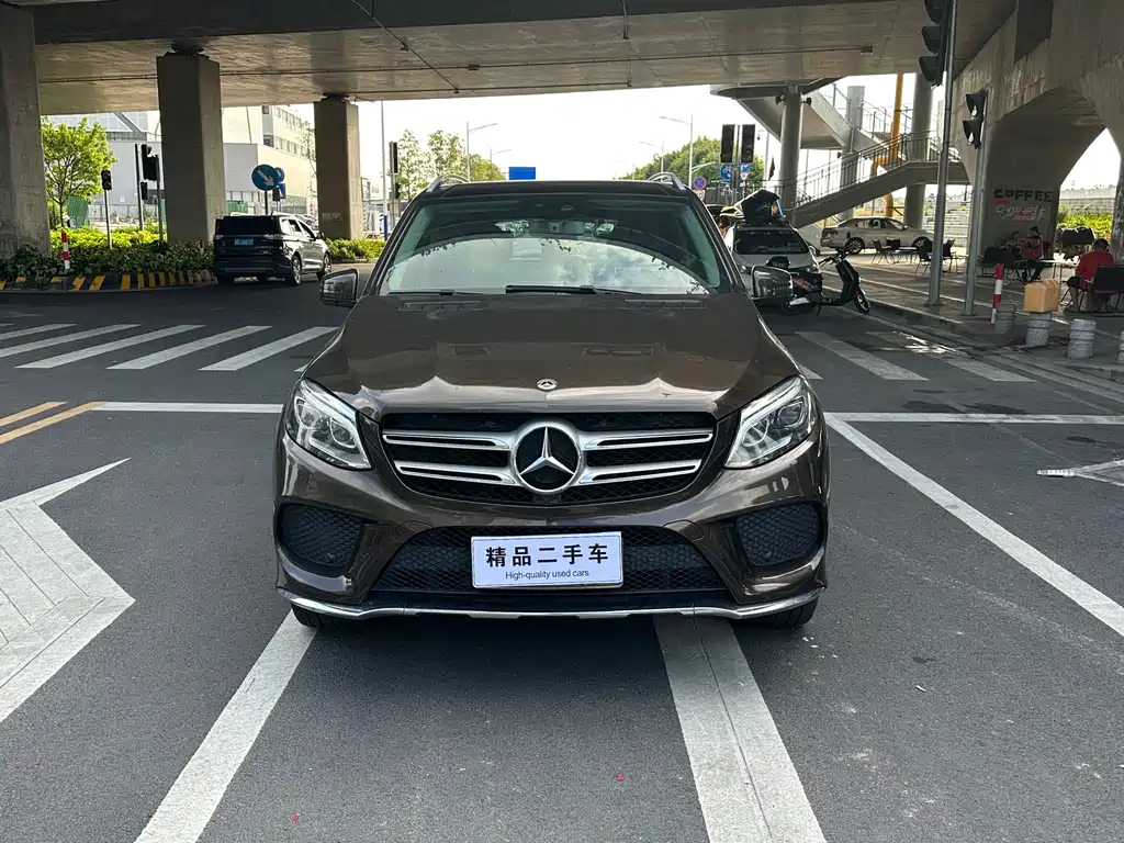 Mercedes-Benz GLE 2018 — фото 2