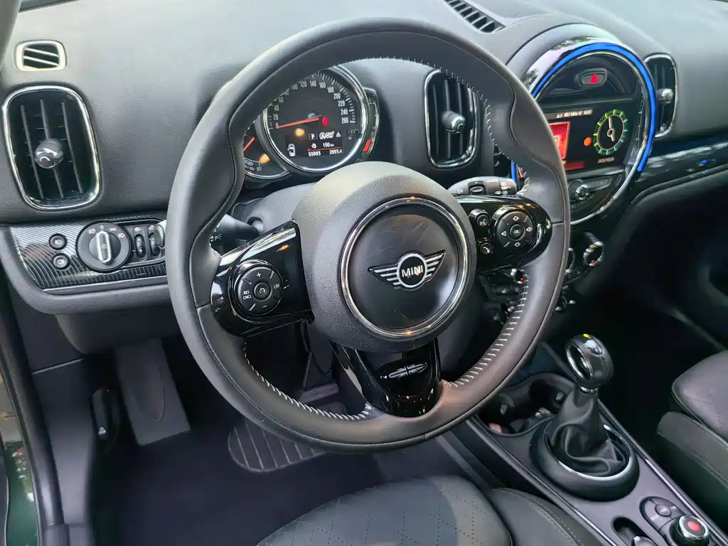 MINI Countryman 2019 — фото 22