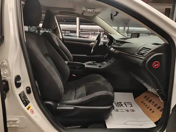Lexus CT 2017