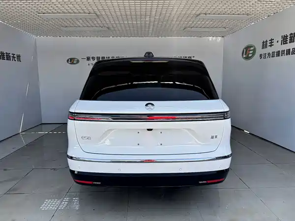 NIO ES8 2026