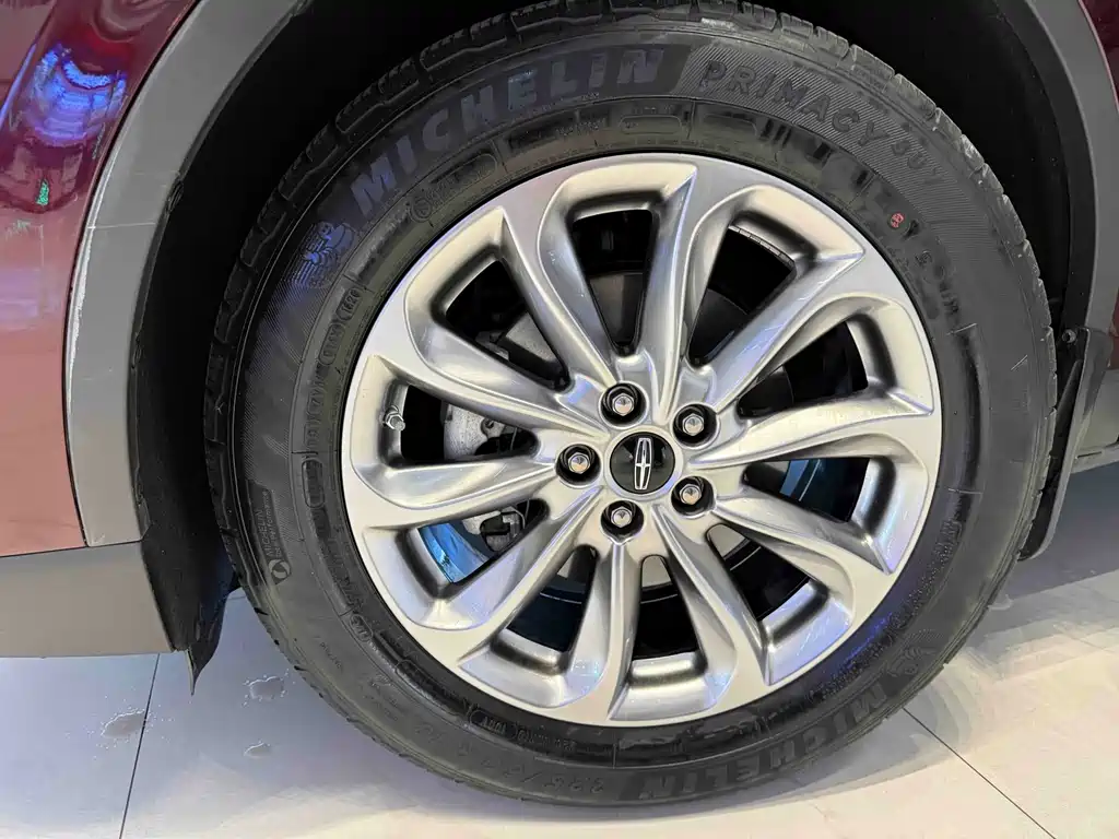 Lincoln Corsair 2020 — фото 14