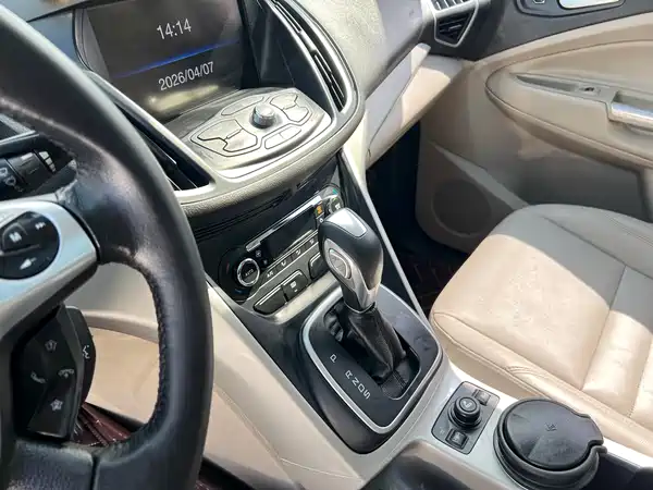 Ford Kuga 2013