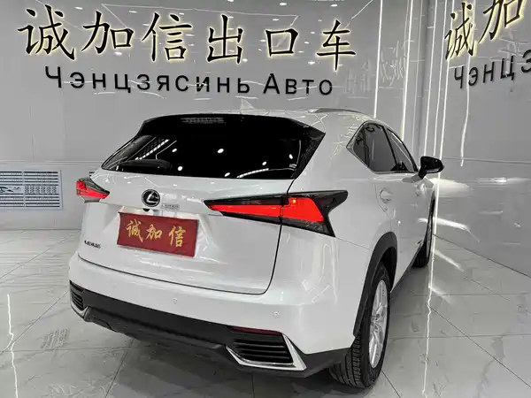 Lexus NX 2021