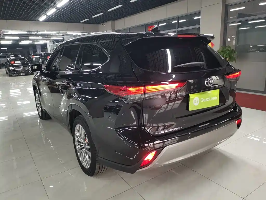 Toyota Highlander 2025 — фото 23