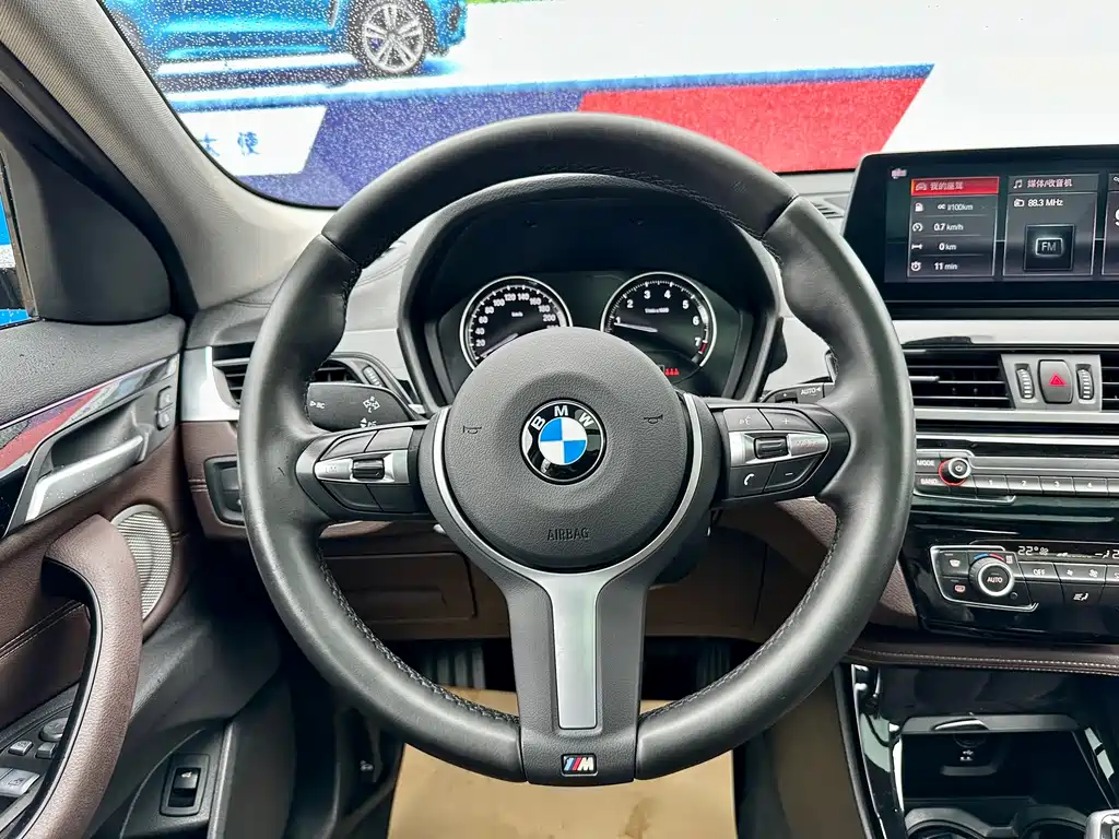BMW X2 2022 — фото 14