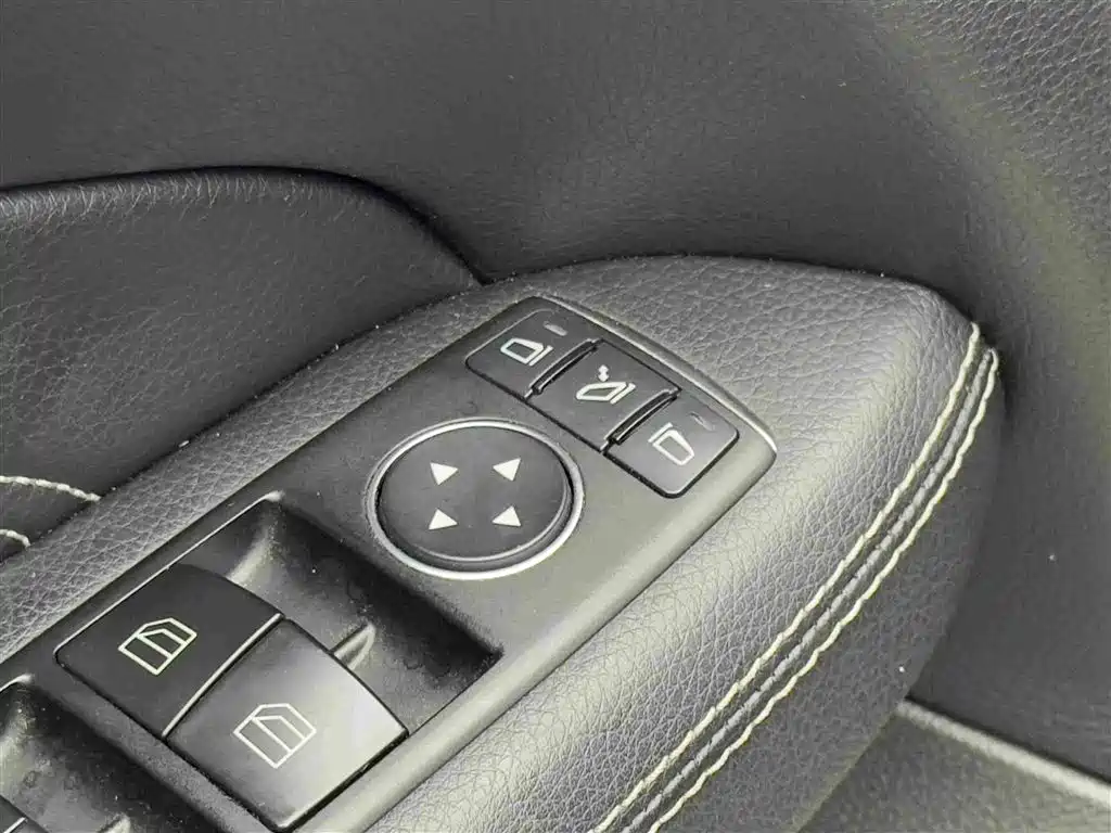 Mercedes-Benz M-Class 2014 — фото 17